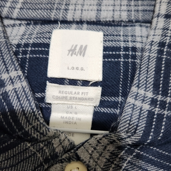 H&M Blue & Gray Button-down Shirt. Size L. - Picture 3 of 3